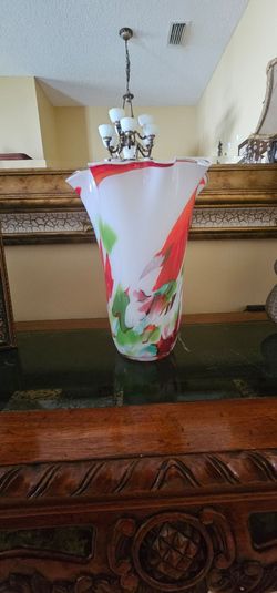 Stunning Costco Jozefina Handblown Art Glass Vase Poland