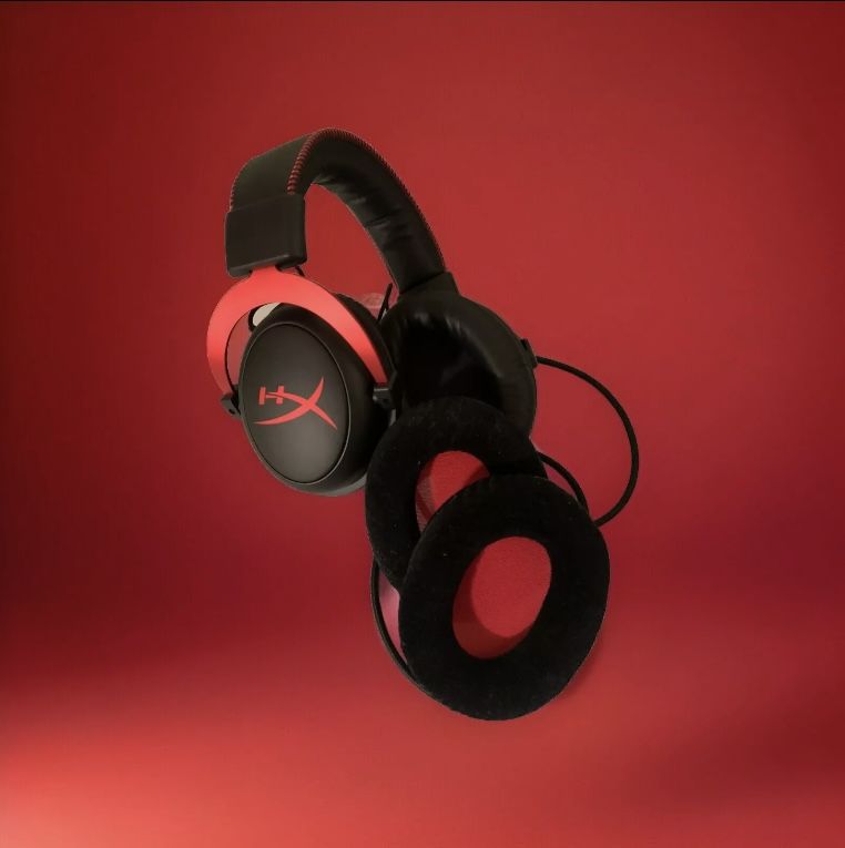 HyperX Cloud II Wired Gaming Headset 7.1 Enhanced Surround Sound - Black & Red