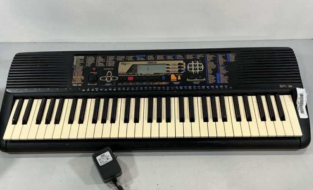 Yamaha Keyboard Piano 