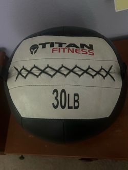 Titan Fitness Med Ball