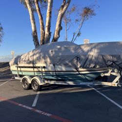 2003 Sea Ray 225 Weekender 