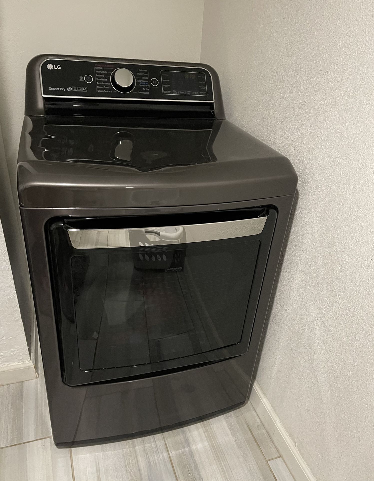 LG SMART Washer & Dryer Set with Sensor Dry
