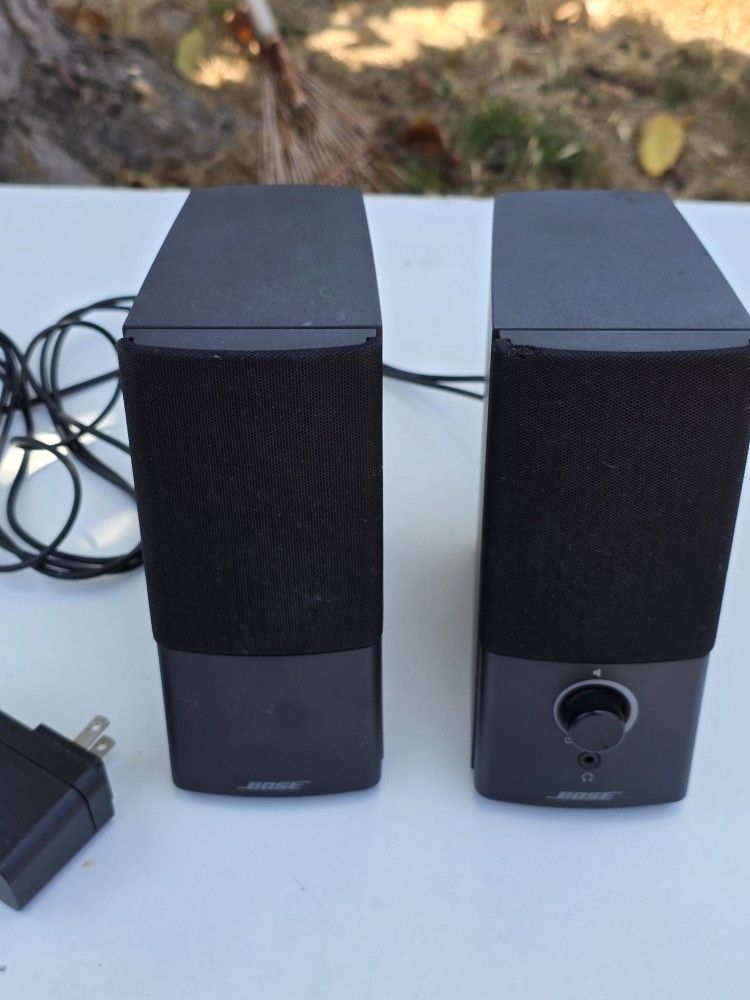 FOR SALE: Bose Companion 2 Series III Multimedia Speaker System โ Great Condition