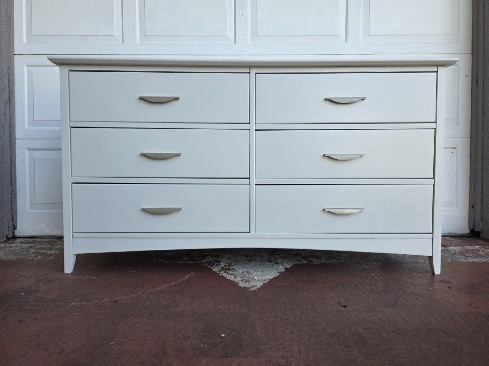6 Drawer Dresser Freshly Refinished