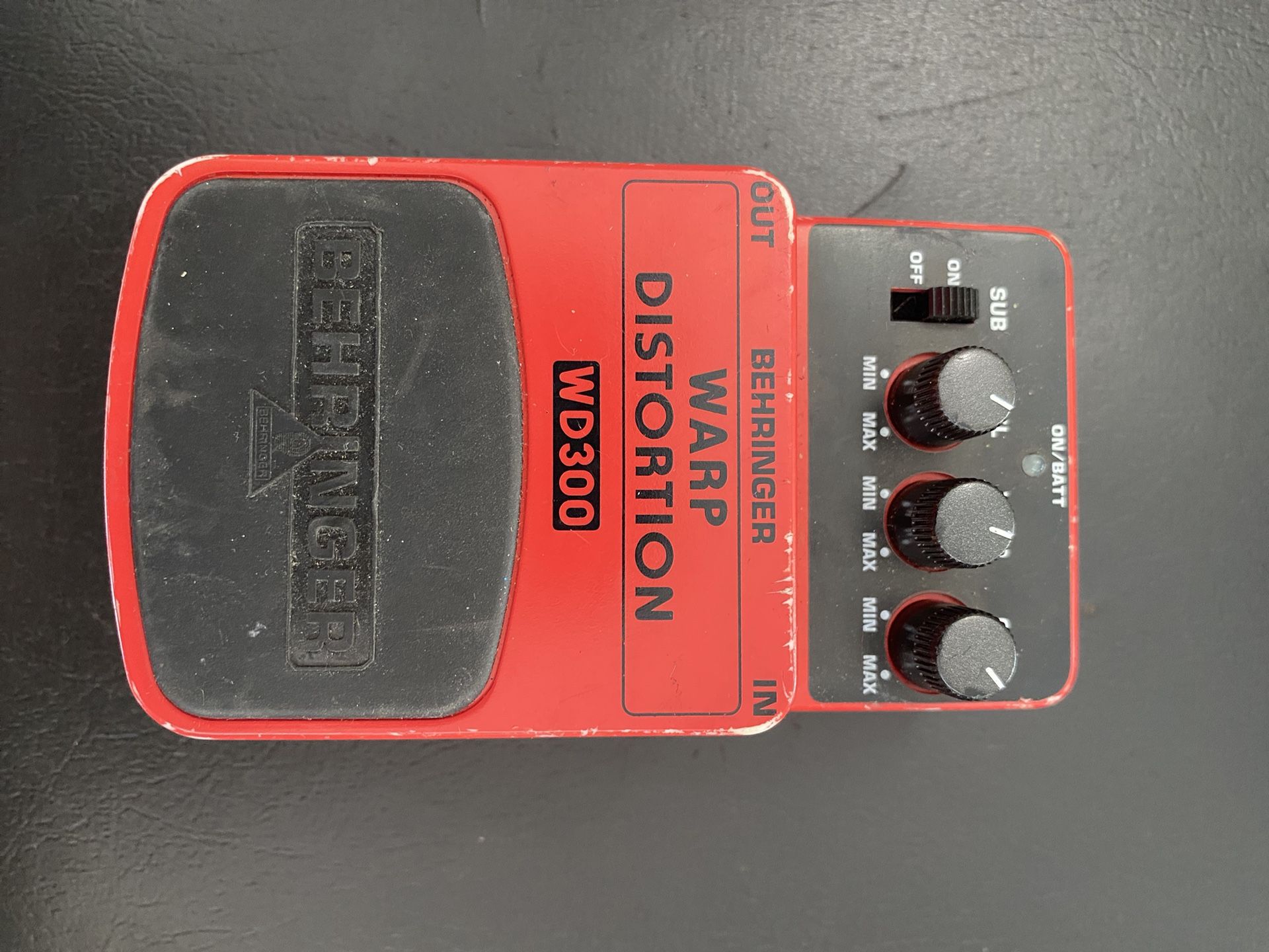 Behringer Warp Distortion WD300
