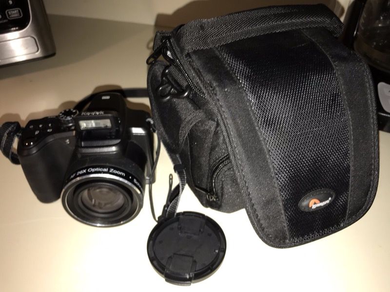 Kodak EasyShare Z891 14MP Telephoto Zoom