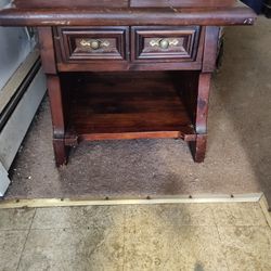 Large End Table Like I House Pick Up $95.00 All Tables Are Pine And Thick 