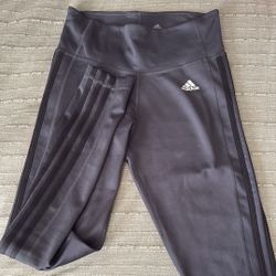 Gray Adidas leggings women’s