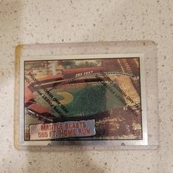 1961 TOPPS #406 MICKEY MANTLE BLASTS 565 FT. HOME RUN