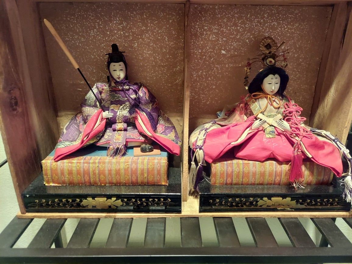Japanese Royal Figures