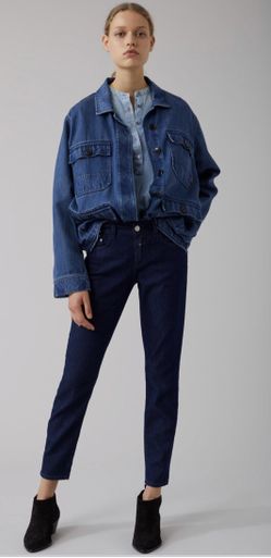 Women’s CLOSED Jeans Baker 1620 Slim Blue Size 24 Made In Italy. Retail $280. Condition is Pre-owned. See pictures ask questions and make an offer! 5