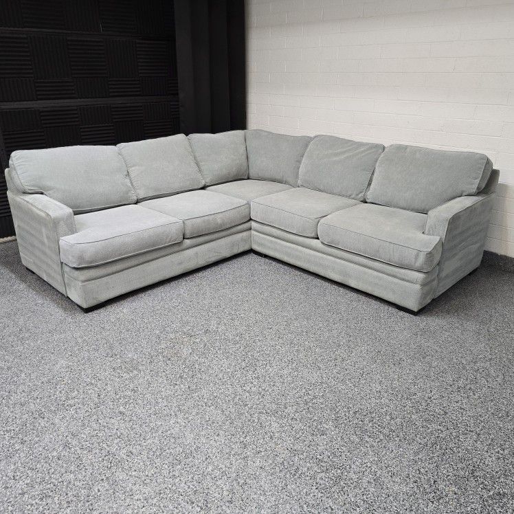 Free Delivery - Modern Square Arm Sectional