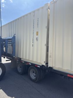 Moving? Need Storage? Shipping Containers are the solution! 🤩 Message for a FREE quote!