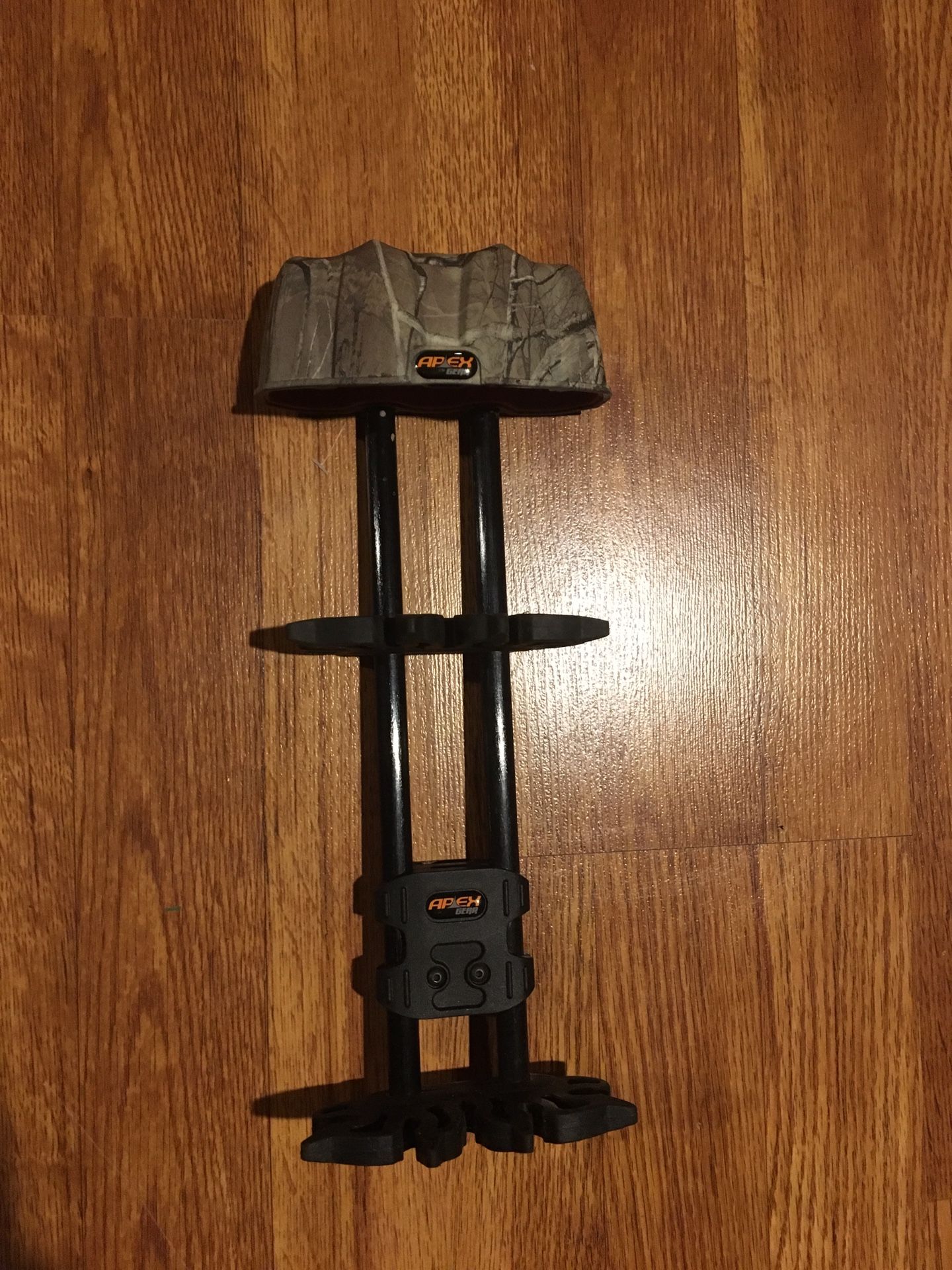 Apex Gear 5 Arrow Quiver (Camouflage.)