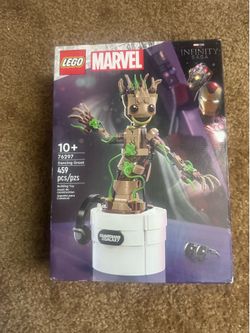 Dancing Groot Lego set new unopened.