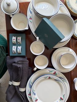 Lenox Poppies on Blue China Set