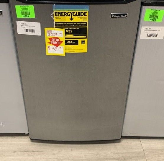 MAGIC CHEF HMTR450SE MINI FRIDGE KM9MD