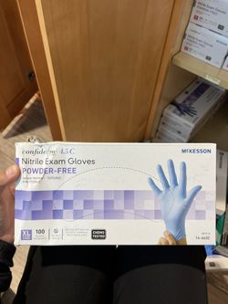 Nitrile Gloves