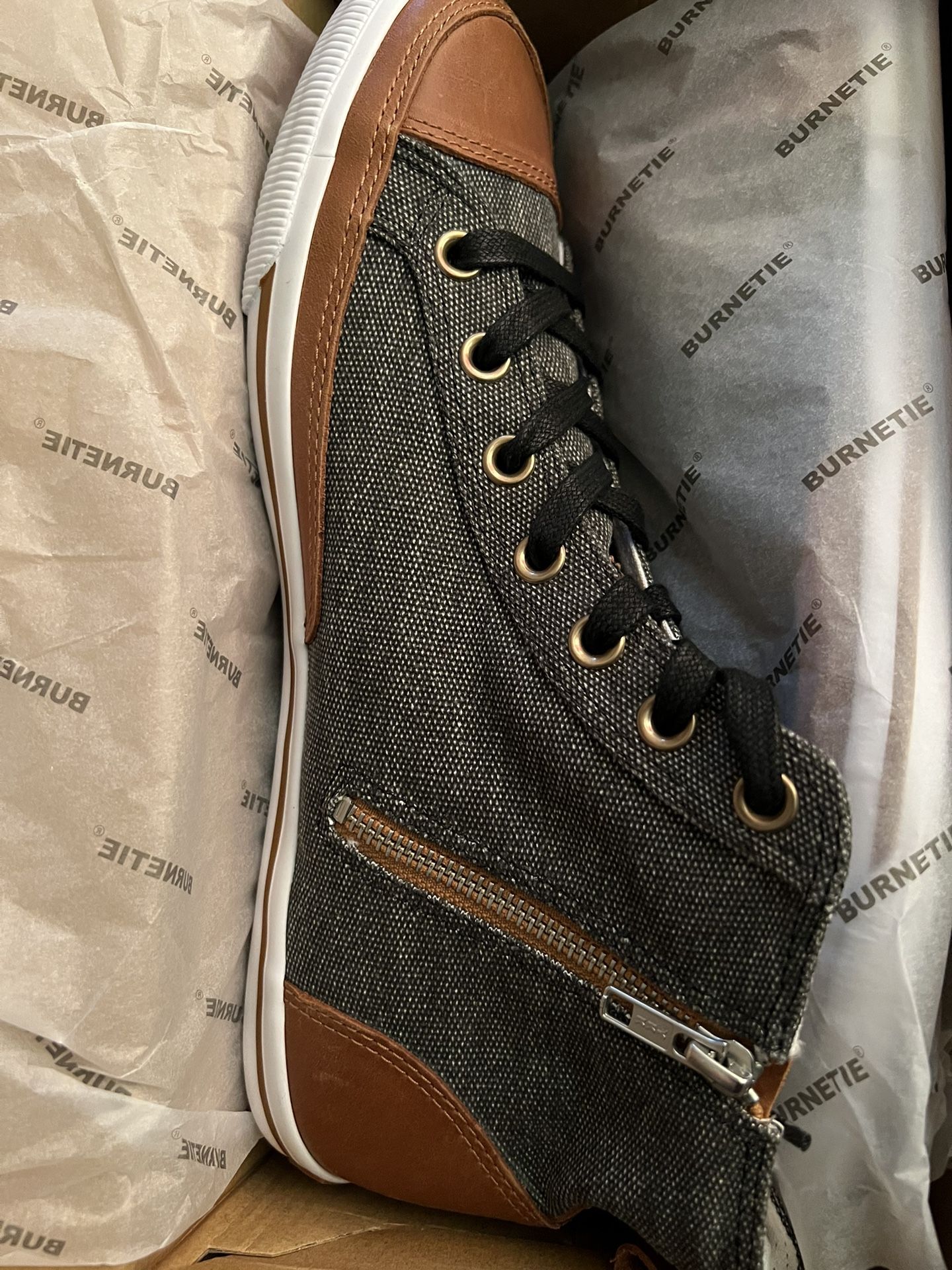 Burnetie VulcanÃzate Shoes For Man