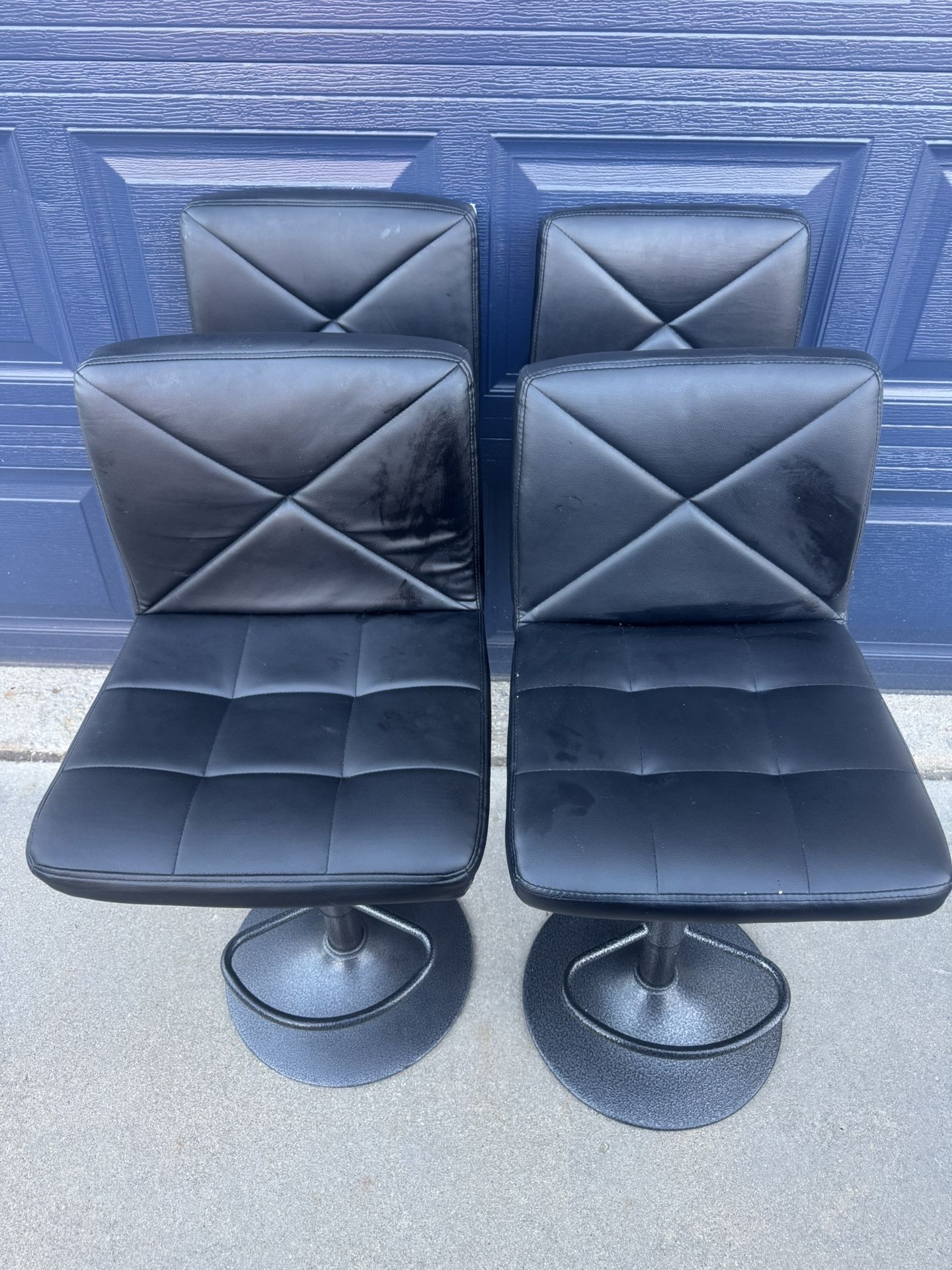 4 Adjustable Counter & Bar Stools