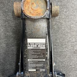 3-Ton Floor Jack With Dual Piston Speedy Lift in Black