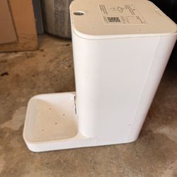 Automatic Pet Feeder (small)