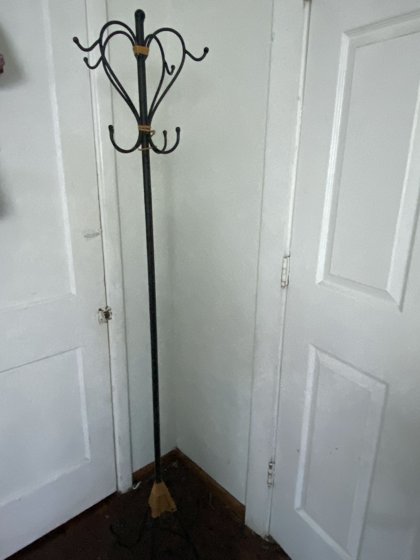 Black Metal Coat Rack