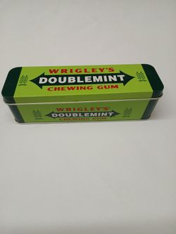 WRIGLEY'S DOUBLEMINT CHEWING GUM  TIN WITH HINGED TOP
