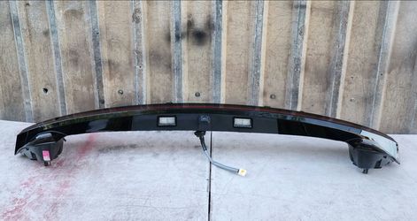 2022-2026 Hyundai Tucson Rear Center LED Taillight W/Camera OEM