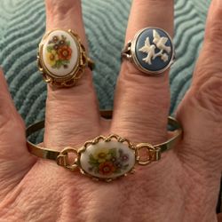 Avon Vintage Items All 3 For $40.00 On Hold For JVM