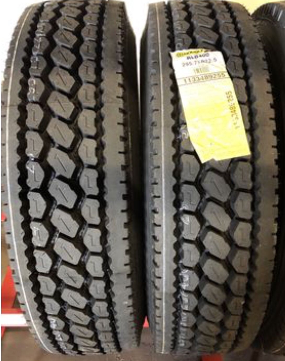 DOUBLECOIN RLB400 Drive / Traction SEMI Commercial TRUCK TIRES