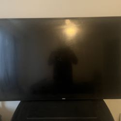 42 Inch RCA Roku Smart Tv 