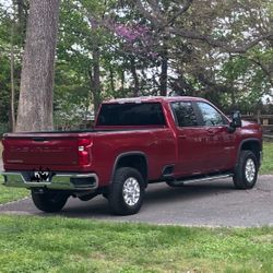 2020-3500 HD 6.6 L Gas 74k Miles