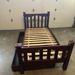 Pottery Barn  kids Twin Trundle Bed 