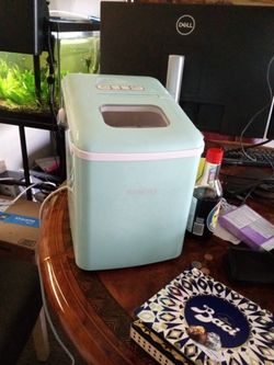 Igloo Ice Maker