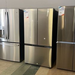 Bespoke Stainless Steel 30 Cu Ft French Door Refrigerator With Beverage Center 