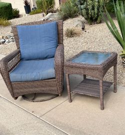 Wicker swinging chair and side table