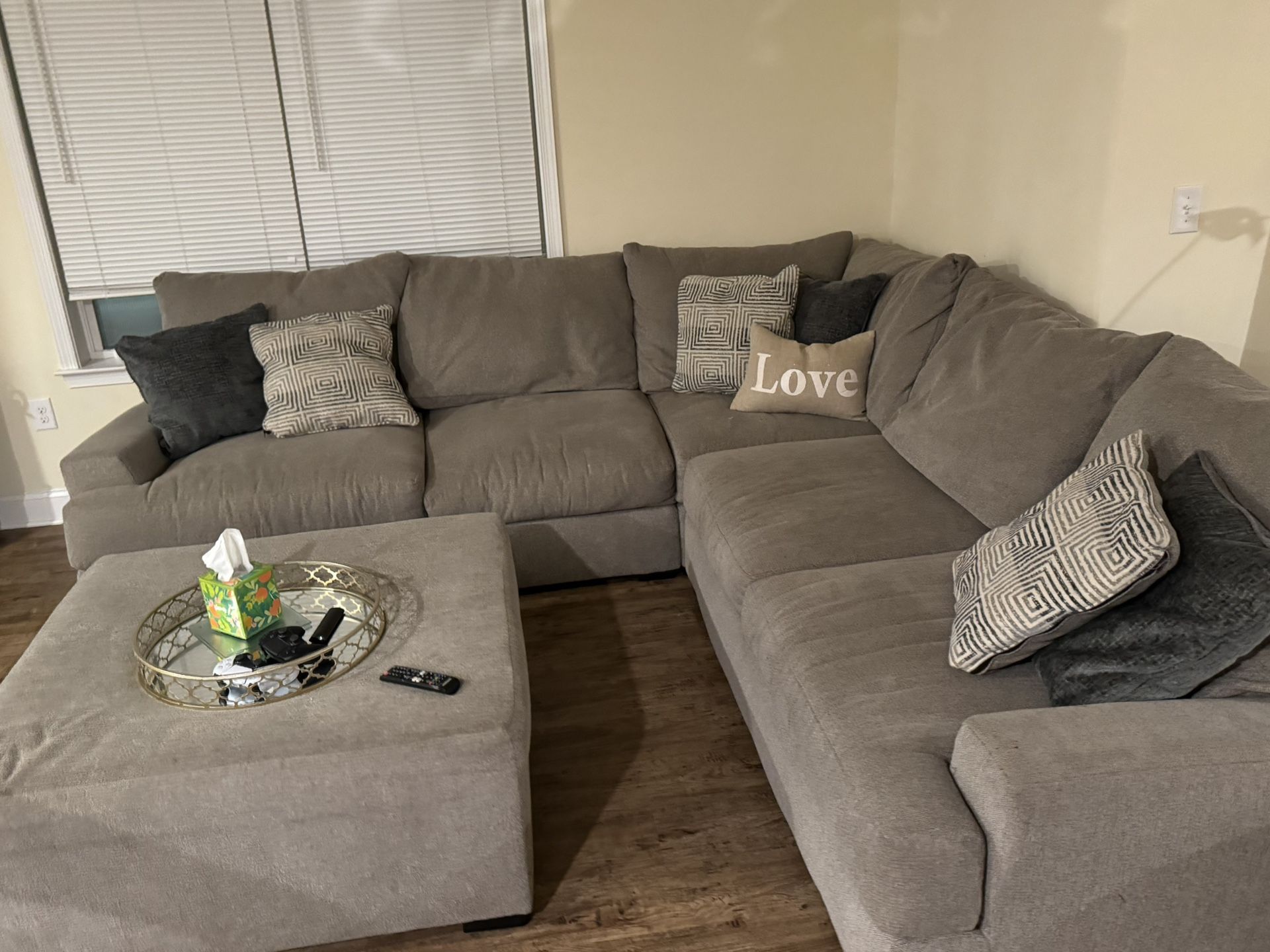 Sectional Sofa