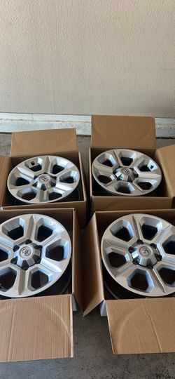Rims and used tires 17” for Toyota 4Runners