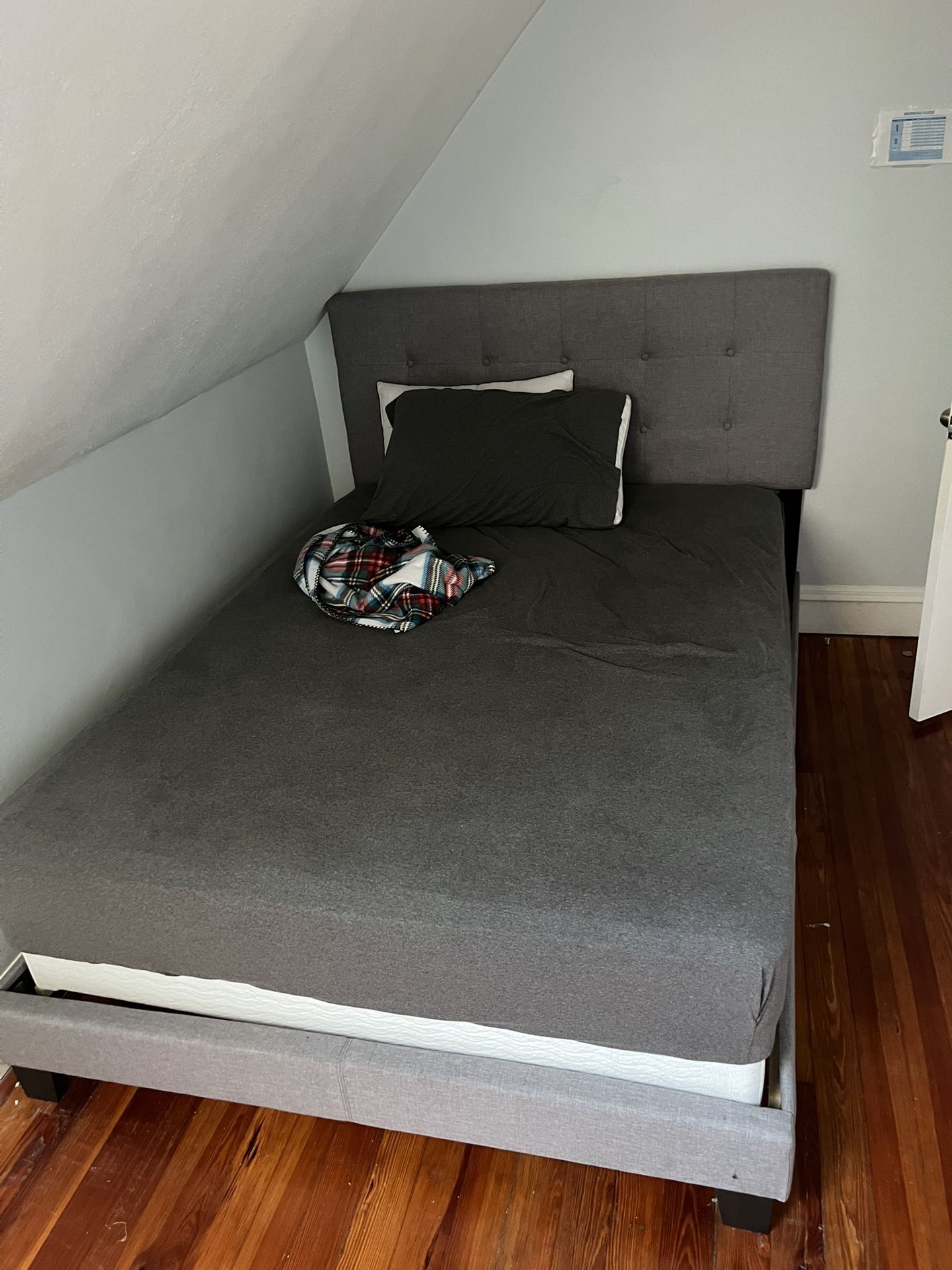 Twin Bed Set