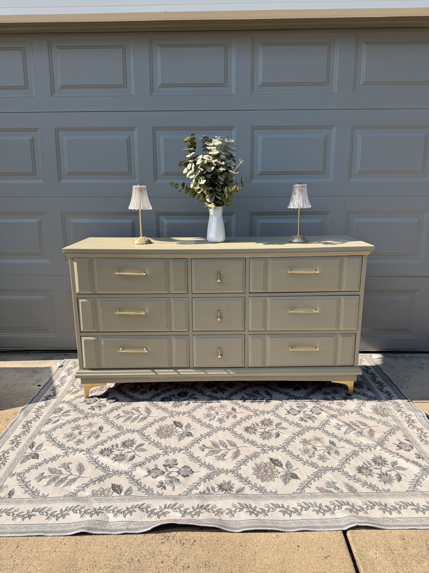 9 Drawer Dresser Made By Bassett