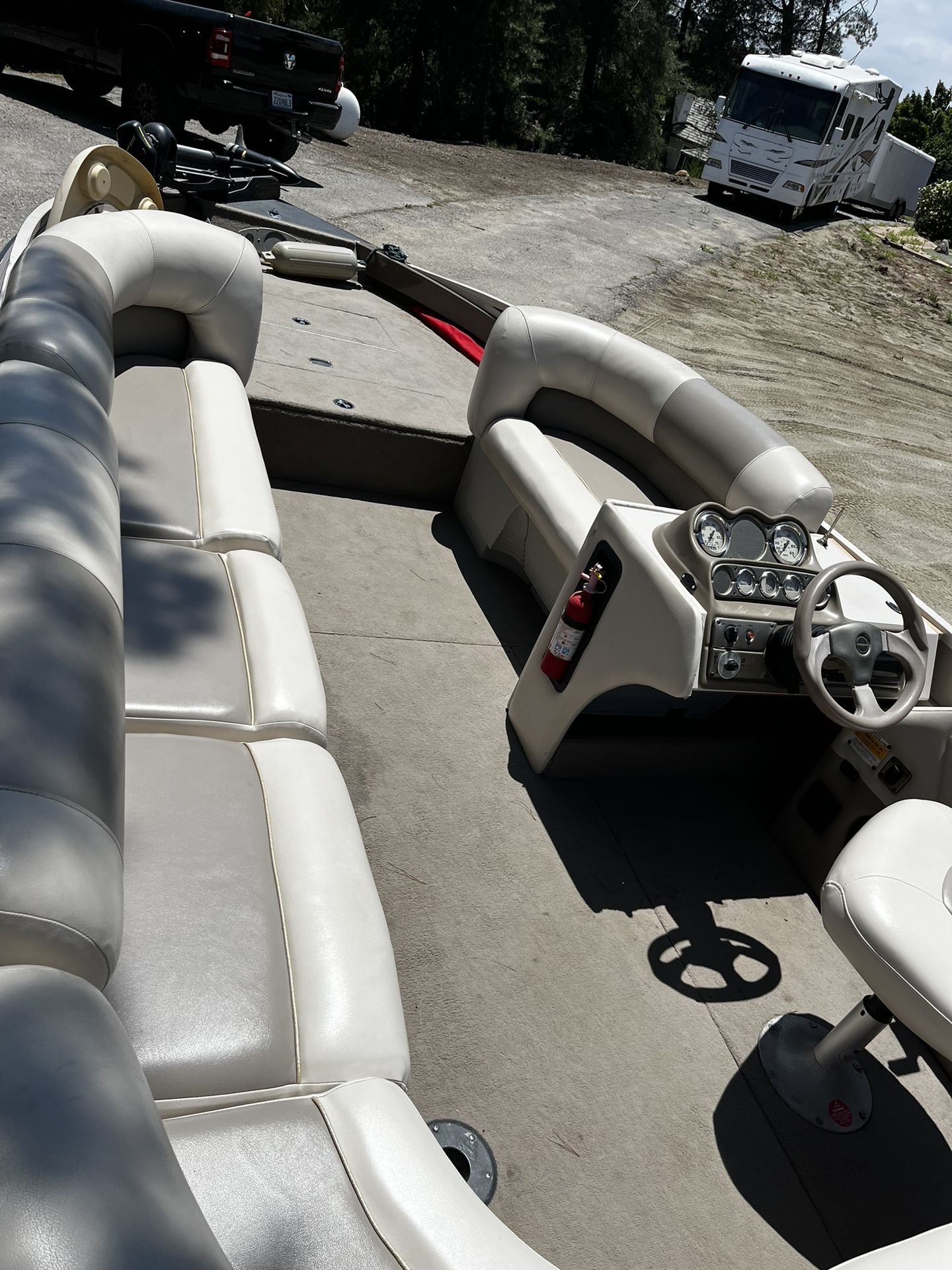 Crestliner Rampage Boat for Sale in Alpine, CA - OfferUp