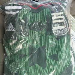 Kids Mexico Soccer Kit Size 28