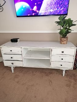 Vintage Mid Century Dresser