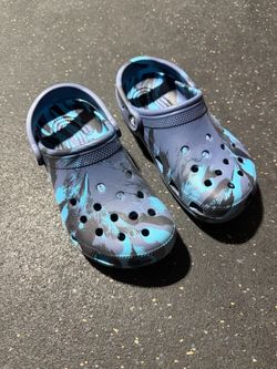 Boys crocs