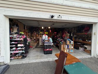 Store like garage sale