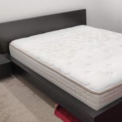 Queen Mattress In Good Condition 