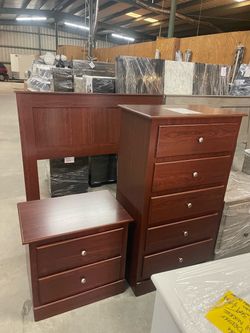 3 Piece Cherry Finish Queen Bedroom Sst