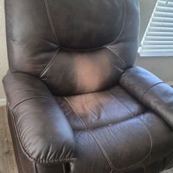 ⚡ Flexsteel "Mustang" Leather Power Recliner - Luxury Comfort ⚡