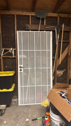 Screen metal door